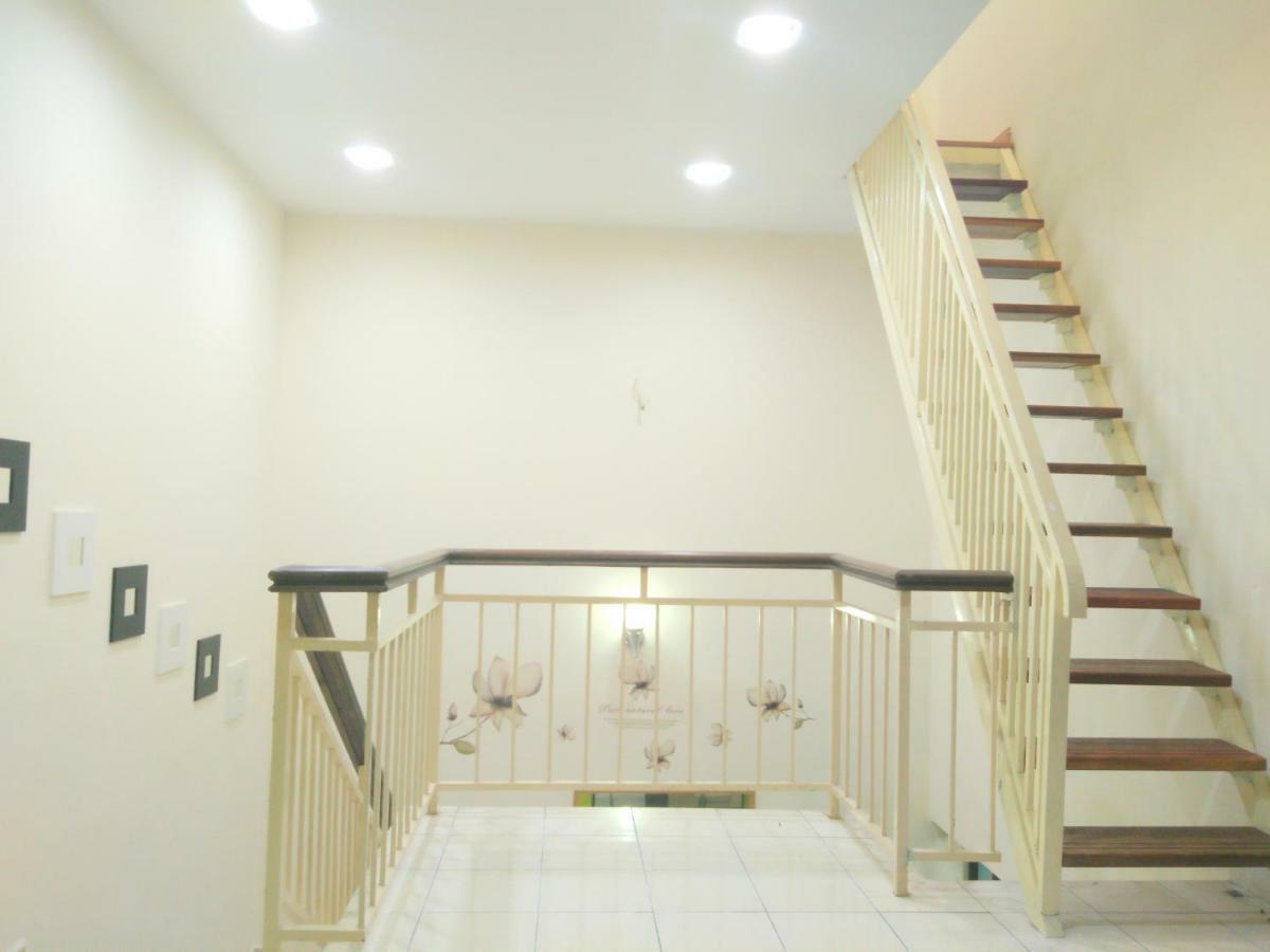 E&A Homestay Klia/ Sepang/ Nilai ภายนอก รูปภาพ