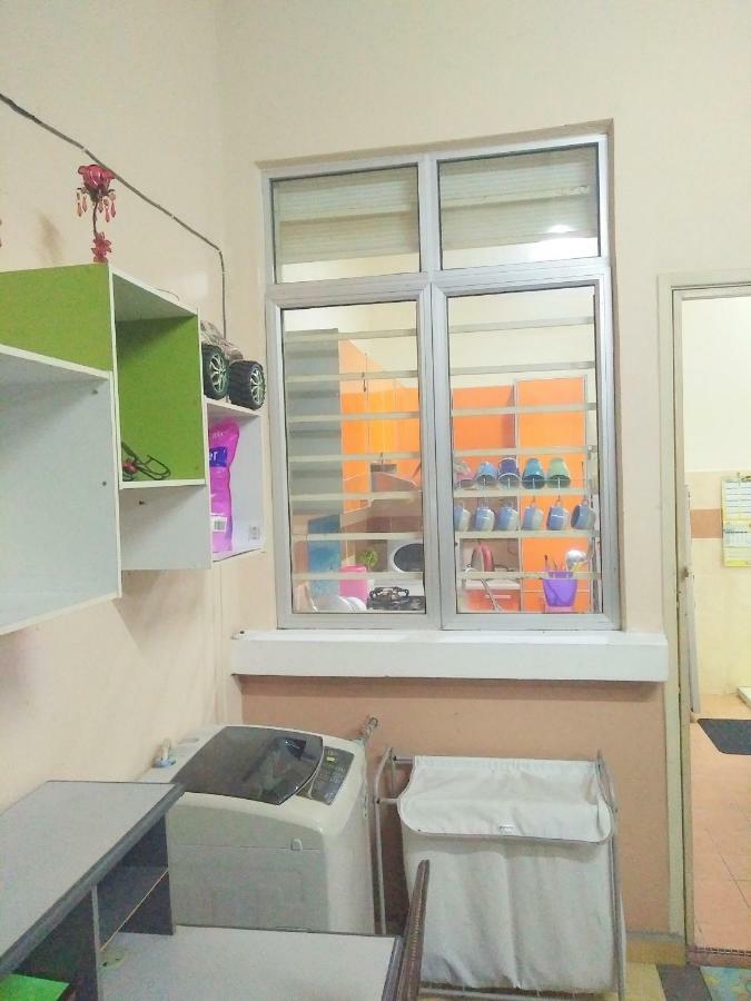 E&A Homestay Klia/ Sepang/ Nilai ภายนอก รูปภาพ